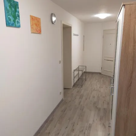 Apartment Flex Aparts - Grosse, Moeblierte In Mit 2 Zimmern Zwickau