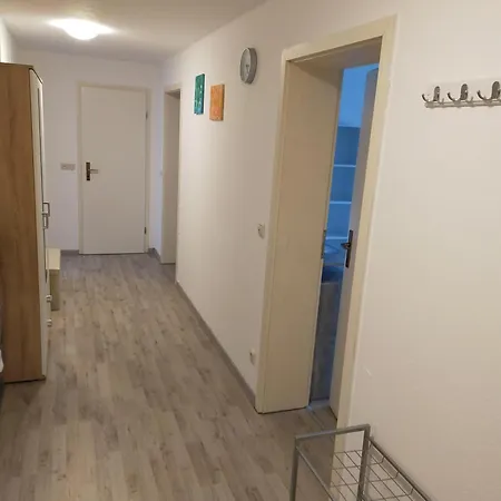 Flex Aparts - Grosse, Moeblierte In Mit 2 Zimmern Apartamento *