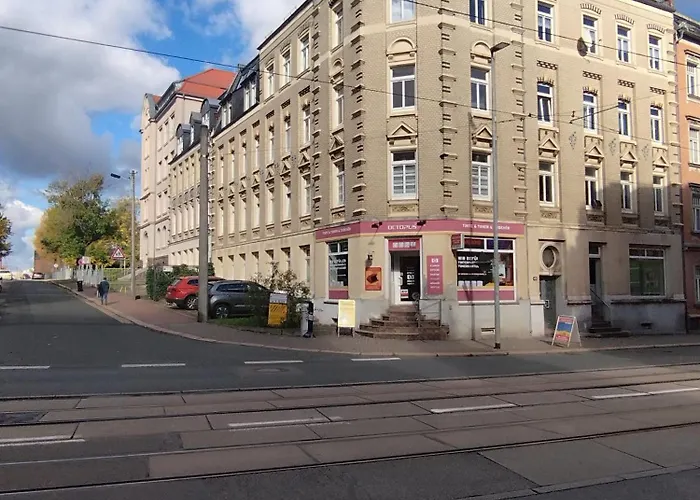 Flex Aparts - Grosse, Moeblierte In Mit 2 Zimmern Apartment