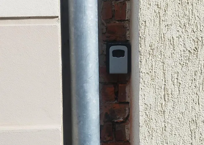 Flex Aparts - Grosse, Moeblierte In Mit 2 Zimmern Zwickau